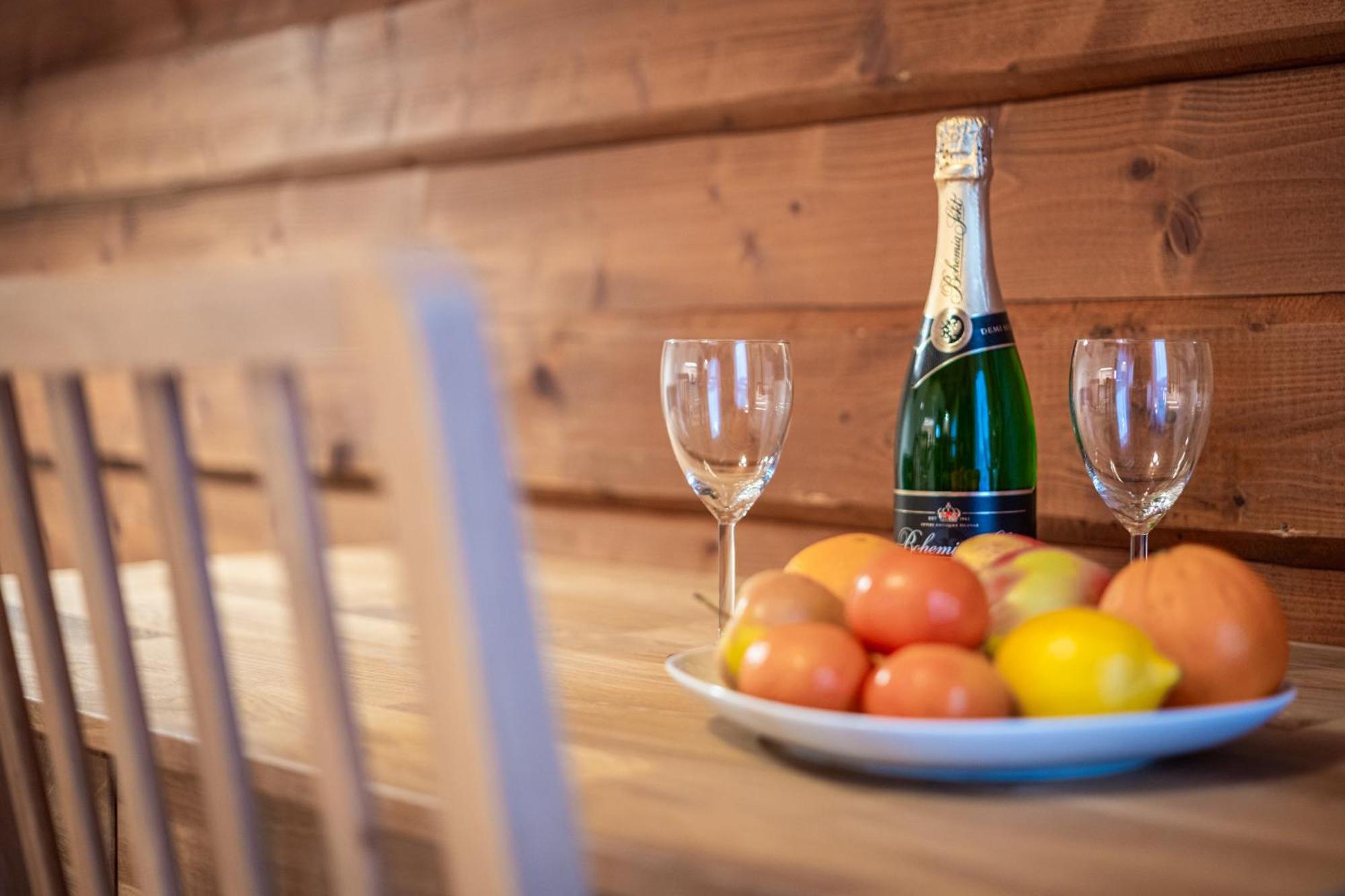 Sport-Hotel Sibenicni Vrch Mnichovice ภายนอก รูปภาพ