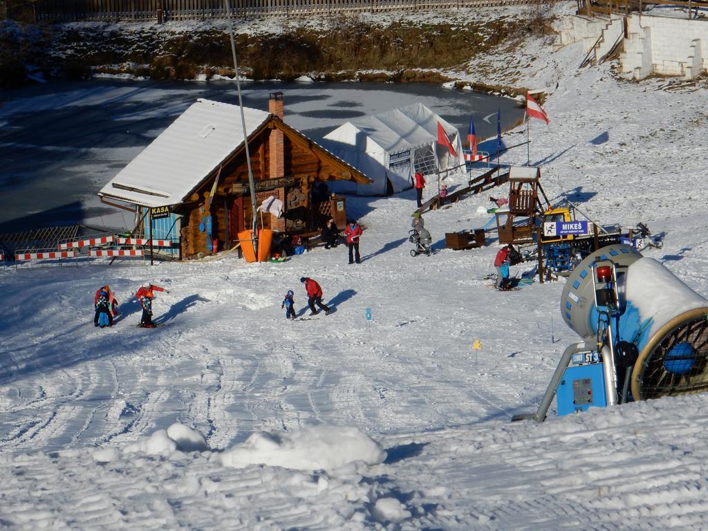 Sport-Hotel Sibenicni Vrch Mnichovice ภายนอก รูปภาพ