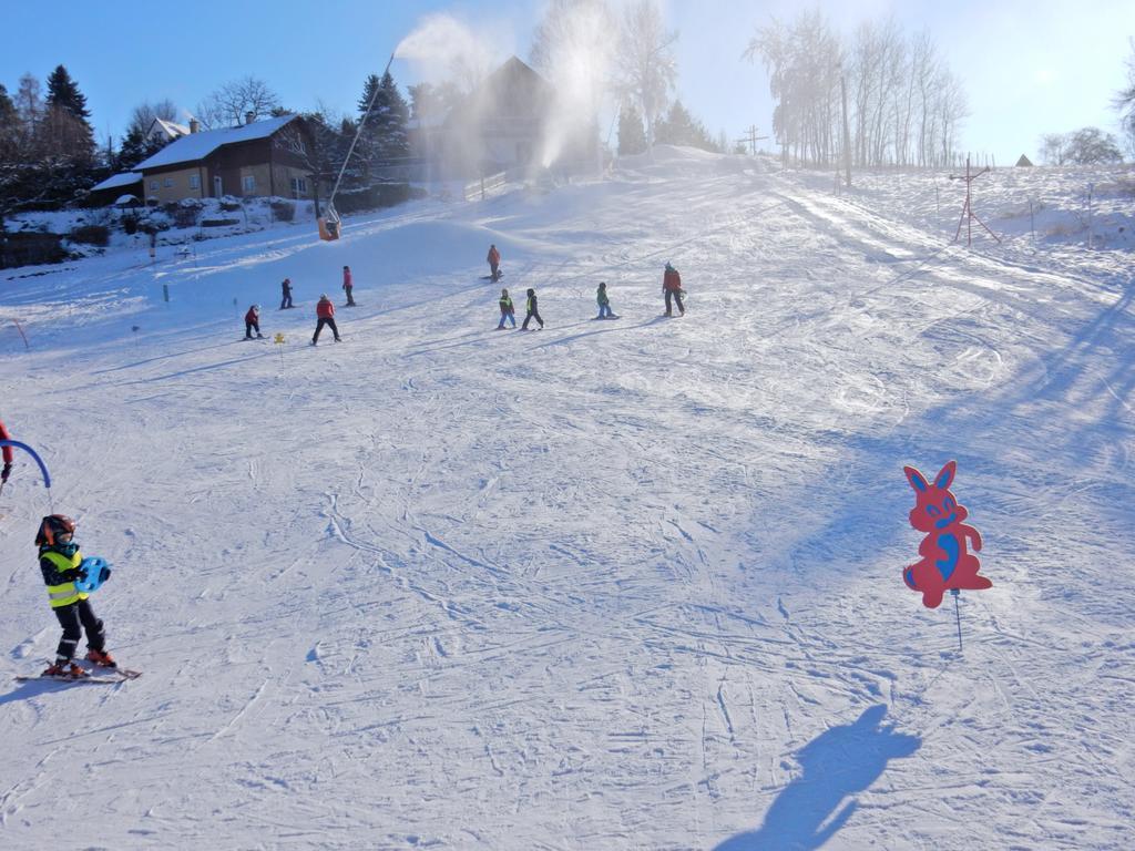 Sport-Hotel Sibenicni Vrch Mnichovice ภายนอก รูปภาพ
