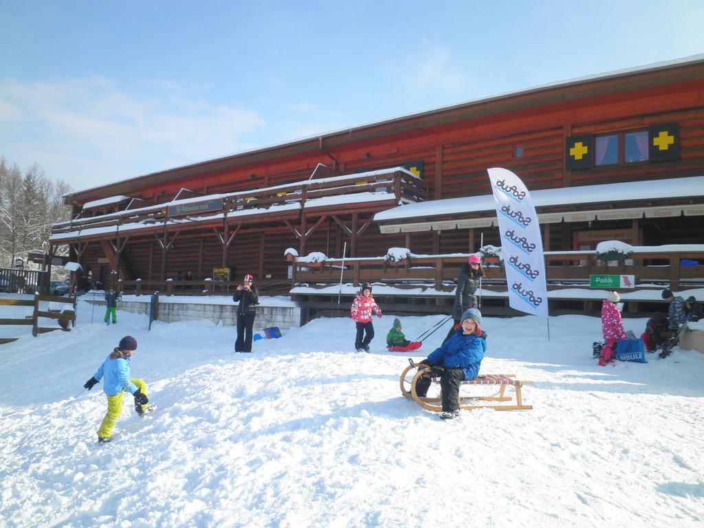 Sport-Hotel Sibenicni Vrch Mnichovice ภายนอก รูปภาพ
