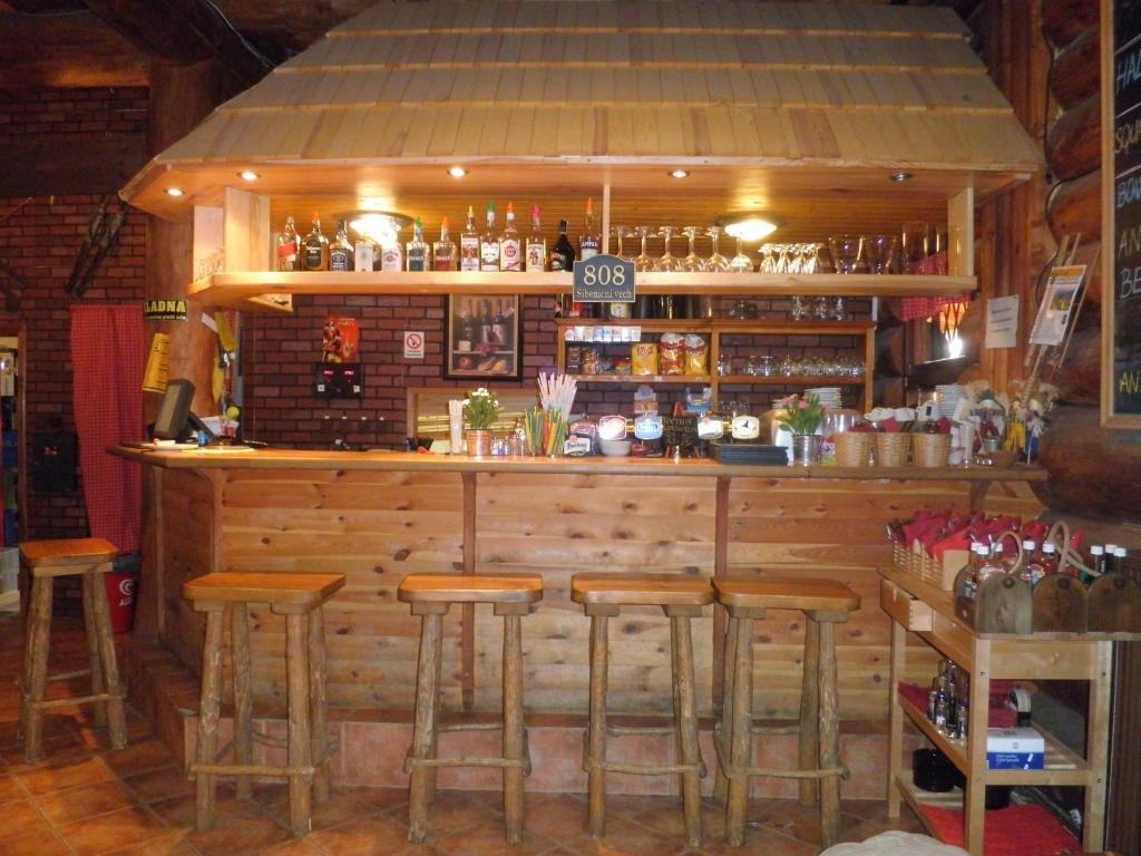 Sport-Hotel Sibenicni Vrch Mnichovice ภายนอก รูปภาพ